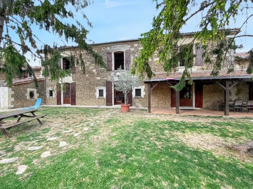 Homerez - Hus i Mouterre-Silly - Image 1