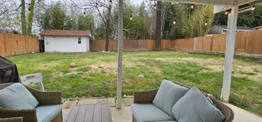 Spacious Family sized Home near Metro Station - Image 1