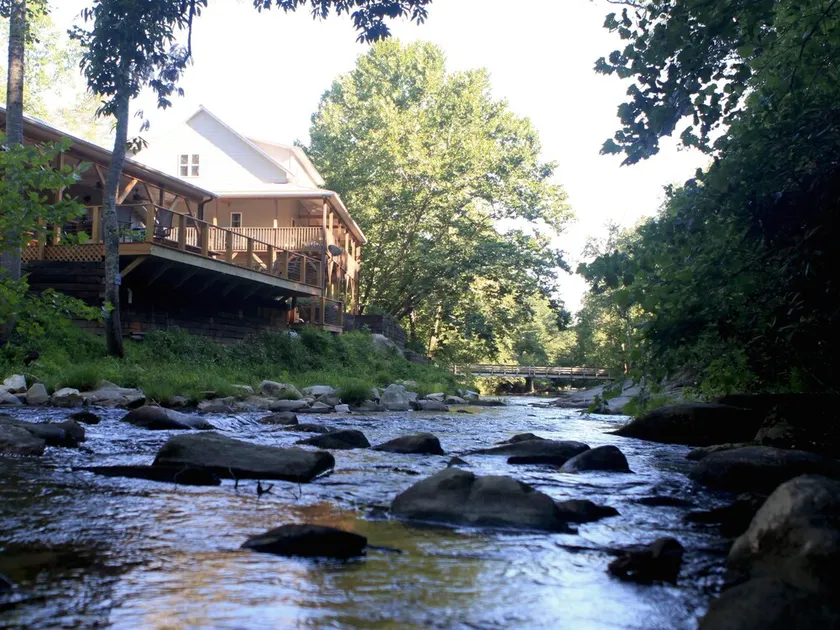 Romantische NC Mountain & Riverside Cabin Suite auf Vineyard Immobilien - Image 1