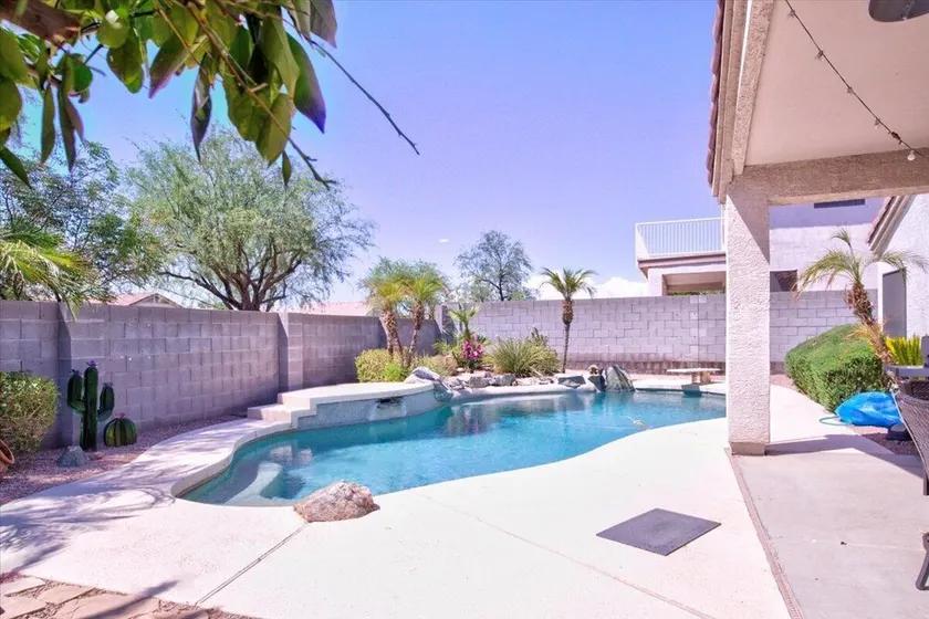 The Whole Package with Heated Diving Pool !! - Image 1