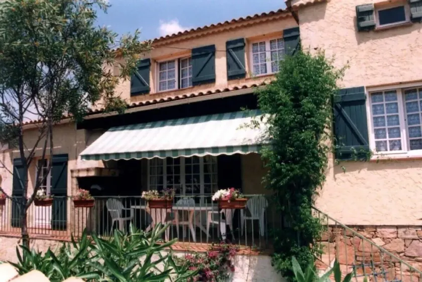 Villa in Cogolin, near St Tropez, with private pool and great views. - Image 1