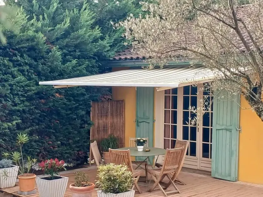 Nice little house with garden - Image 1