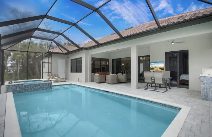 Casa Campagnola Naples heated pool h.tub outdoor kitchen 2 bikes  - Image 1