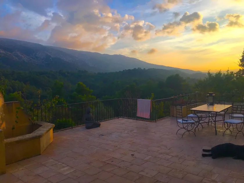 Magnificent Mas noble with top-of-the-range amenities on huge property. - Image 1