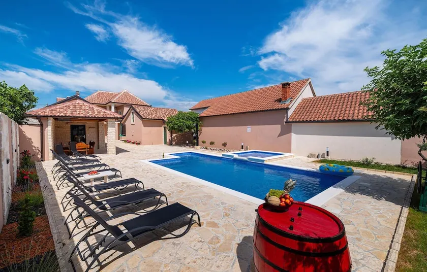 Cozy Home In Benkovac With Sauna - Image 1