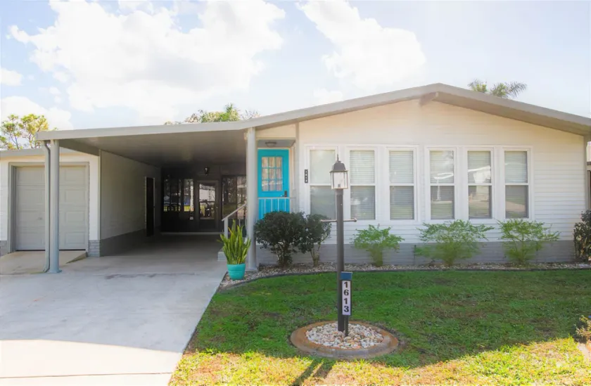 2/2 on Golf Course - Community Pools  & PET Friendly!     - Image 1
