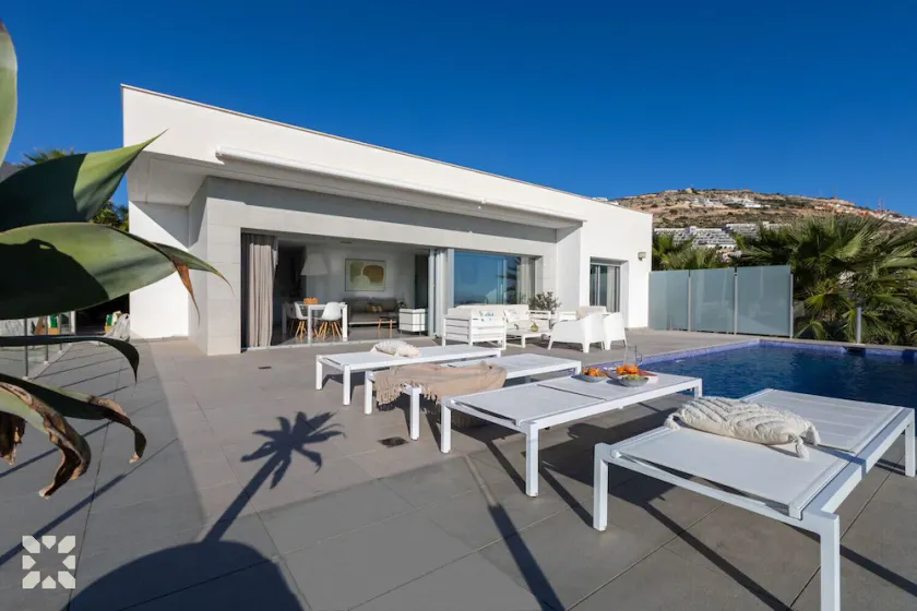 Villa NEVIS by Abahana Villas - Image 1