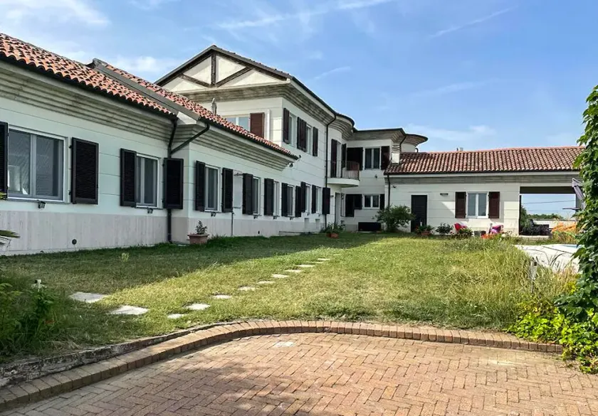 Villa Bricco Astiani - Image 1