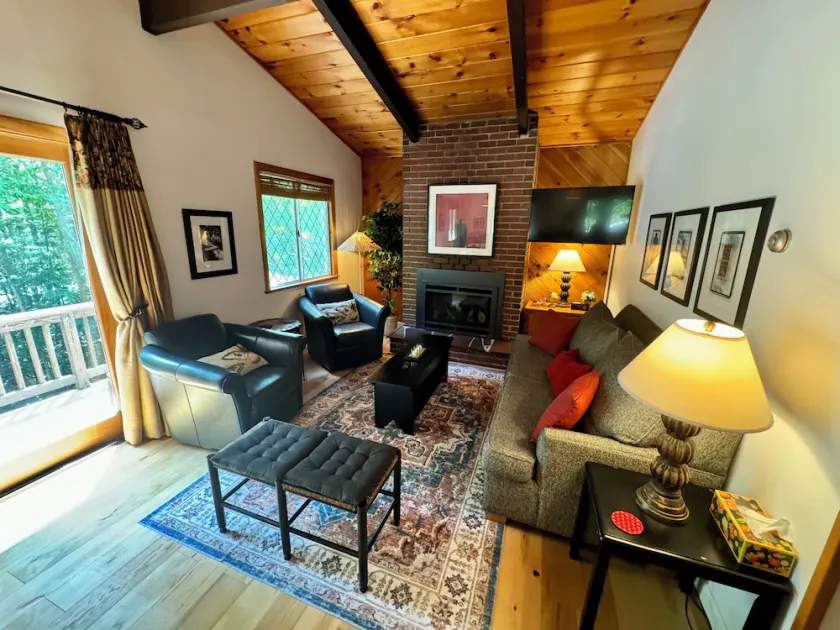Beautiful Suissevale Home 163 Steps from Lake Winnipesaukee - Image 1