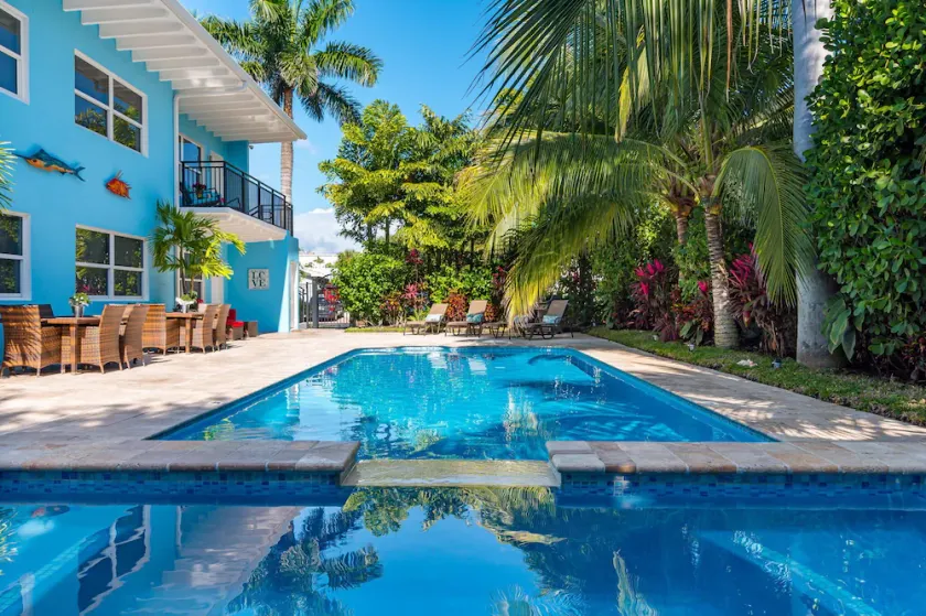 ⭐BEACHSIDE BLISS!⭐Singer Island 2/2⭐Huge Pool+Spa - Image 1