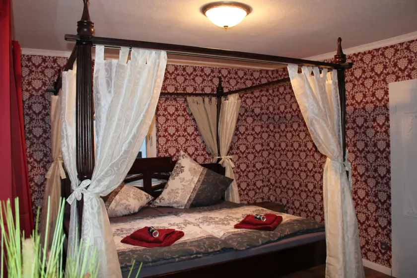 1 Bedroom Private vacation home in Hirschhorn - Image 1