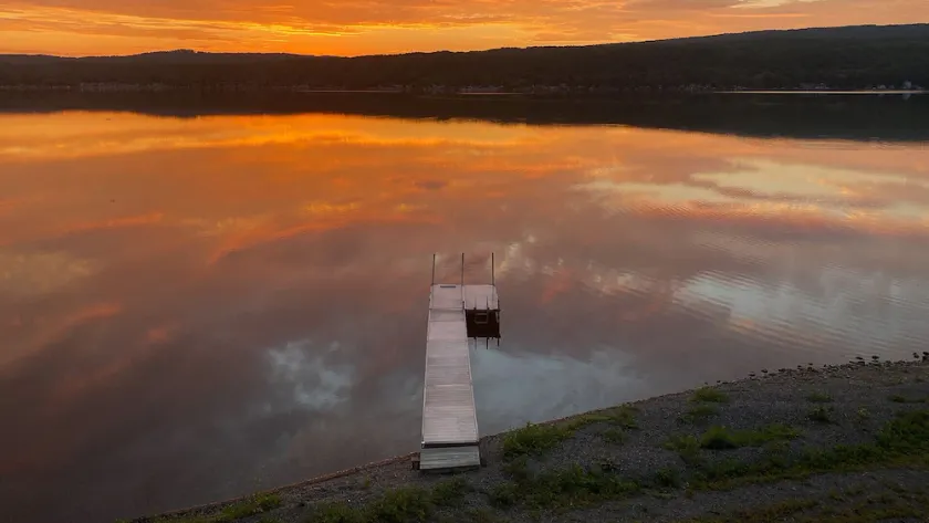Sunshine Daydream - \"300 Feet of Natural Honeoye Lake Shoreline!\" - Image 1