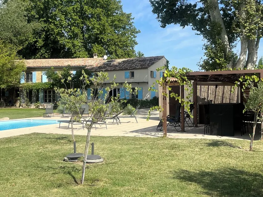 Provence house in the Rhone wine region, with a large private garden & pool - Image 1
