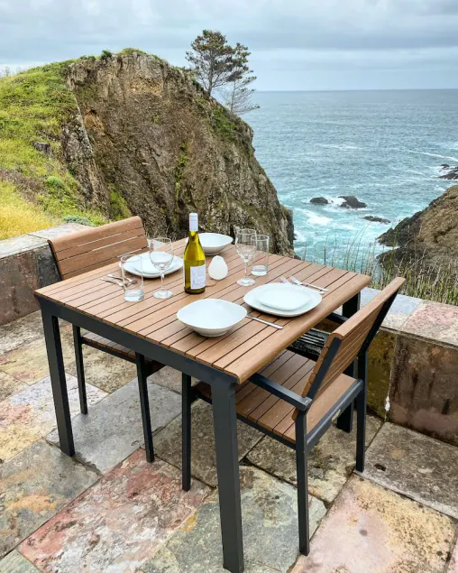Utroligt smukt, privat, unikt hjem beliggende på Bluff ved Ocean Edge! - Image 1