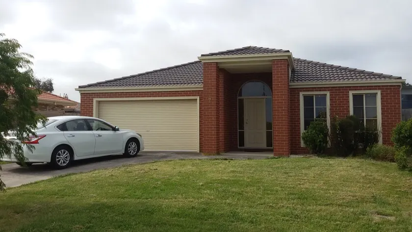 Spacious, pet friendly and walking distance to the beach - Image 1