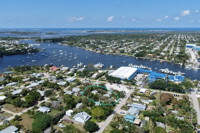 Manatee Pocket Guest Cottage w/60' driveway - great for boats! - Image 1