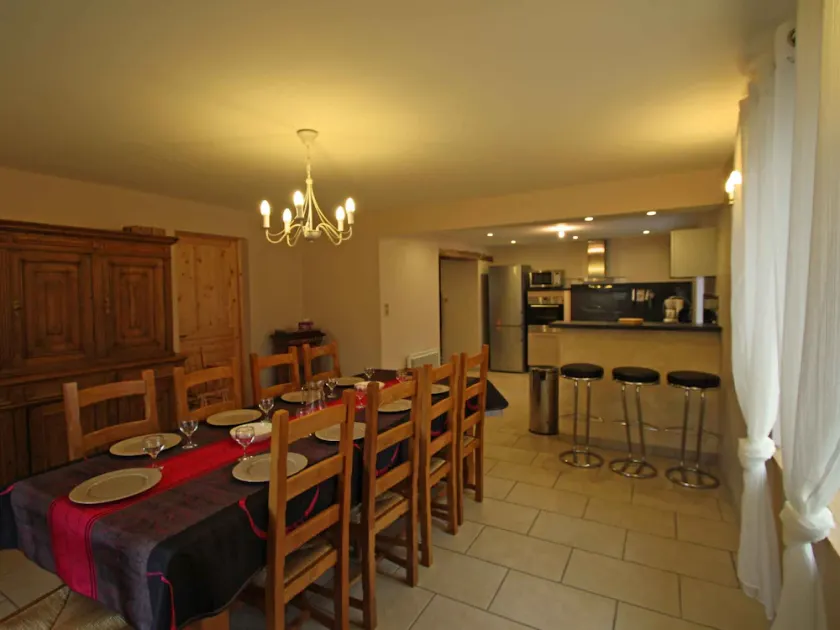 Charming Mountain Getaway with Fireplace, Near Gérardmer – Sleeps 10, Pet Friendly - Image 1