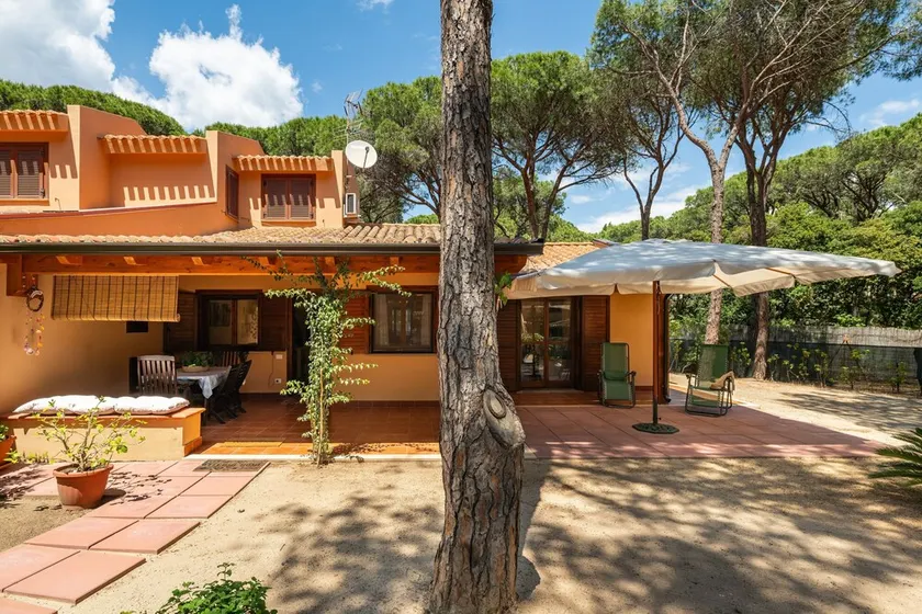 Ferienhaus 'Villetta Pineta' mit privatem Garten - Image 1