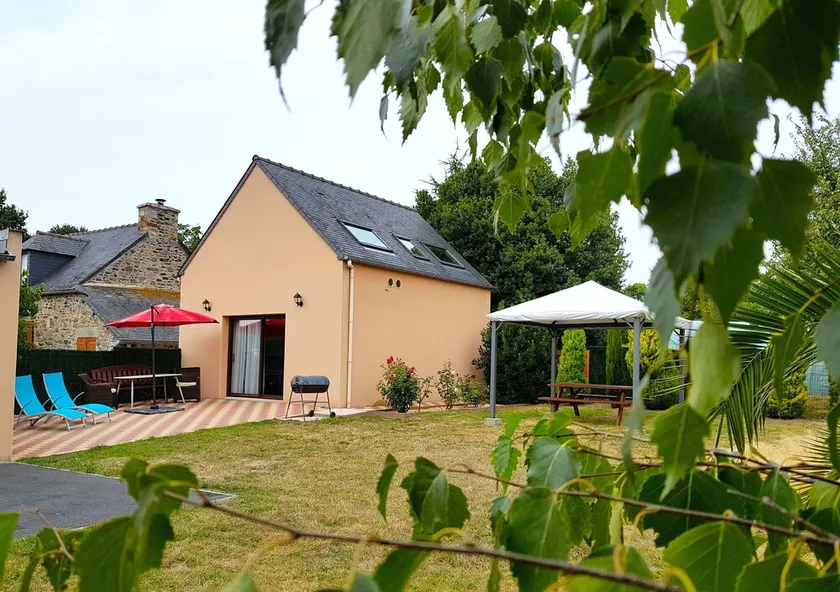 House with sauna. Internet, Comfortable, Beaches 5mn. Golf 2mn - Image 1
