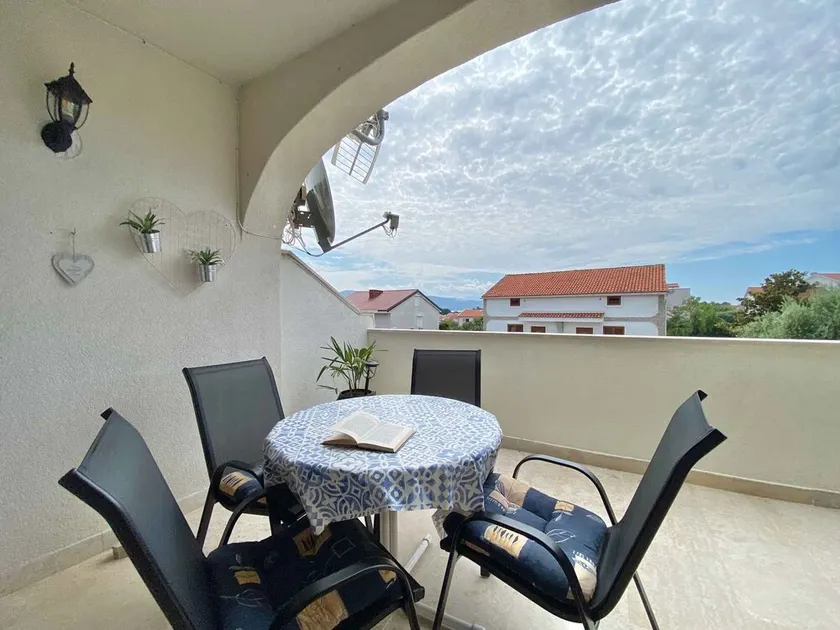 Holiday apartment mit Klimaanlage und Balkon - Image 1