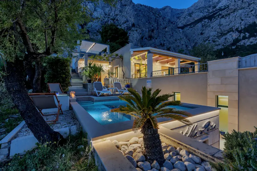 Holidayhome in a quiet location with pool&sea view, mini golf course& playground - Image 1