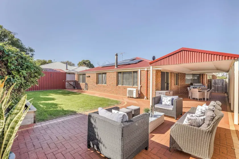 Family friendly holiday escape in sought after beachside enclave - Image 1