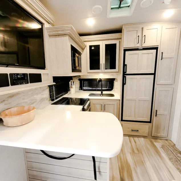 Glamping in the whiteshell - Image 1