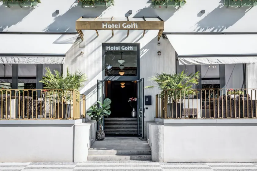 Hotel Golfi - Image 1