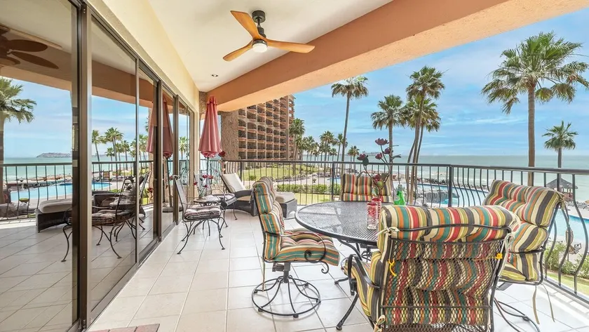 Sonoran Sea W-207 Stylish Getaway Adorable Oceanfront Condo - Image 1