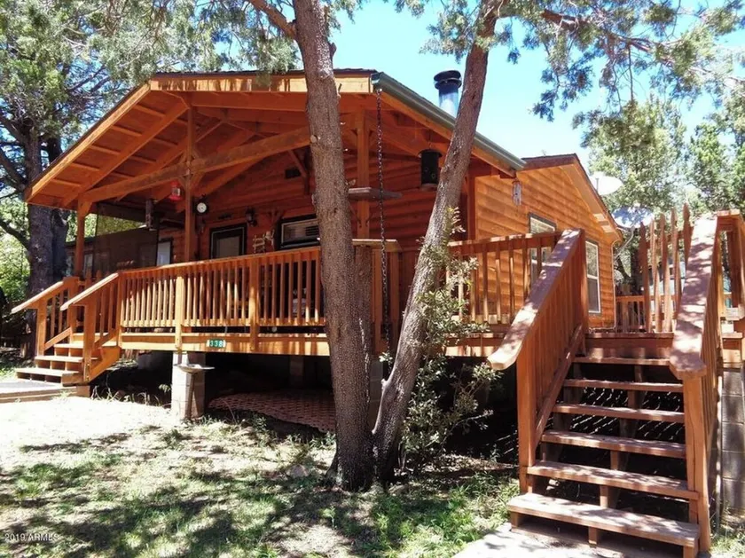 Nestled in the beautiful Tonto National Forest - Image 1