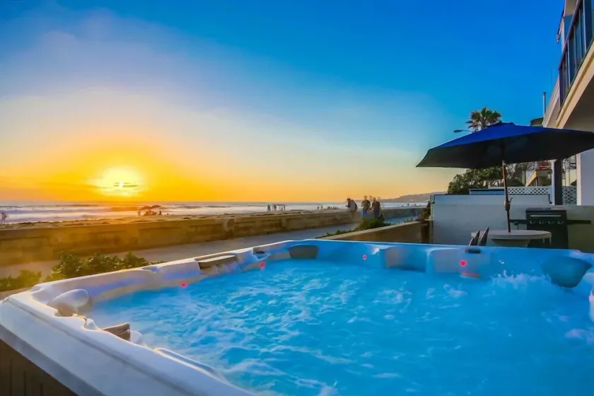 ~40' Ocean Front - 3 Levels - Hot Tub - Exclusive Patio - Image 1
