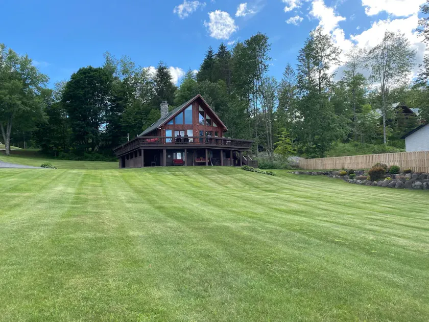 Adirondack Lakeside Lodging, Wrap Around Deck, Panoramic Lakeviews, Beach Access - Image 1