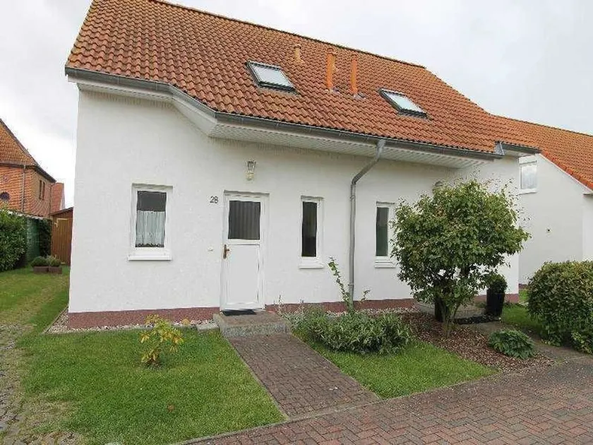 Lighthouse Street House 28 only 150 meters from the beach - Image 1