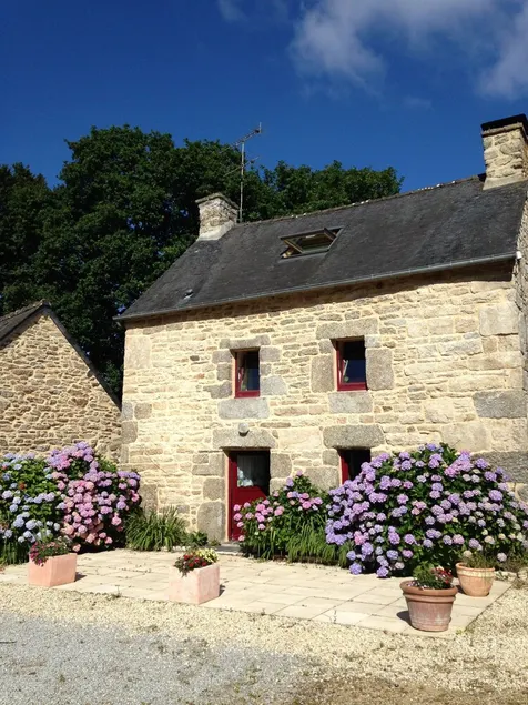 Typical Breton house in the countryside - Image 1