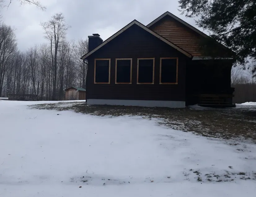 QUIET COUNTRY SETTING - Image 1