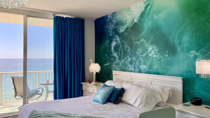 Beachfront King Suite/Big Balcony! - Image 1