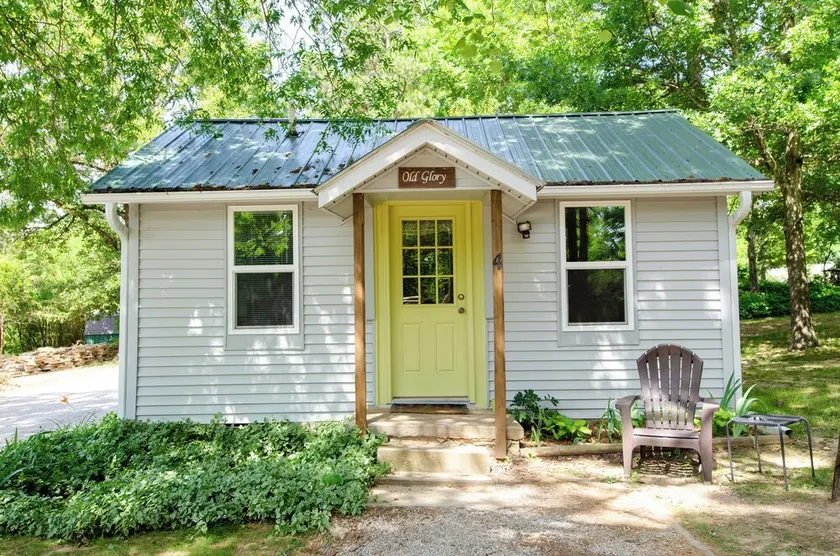 Whispering Woods Cabins & Grill - Image 1