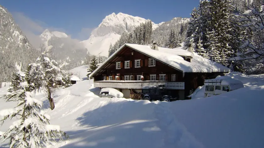Alpine sommarstuguthyrning i Frankrike med pool - Image 1