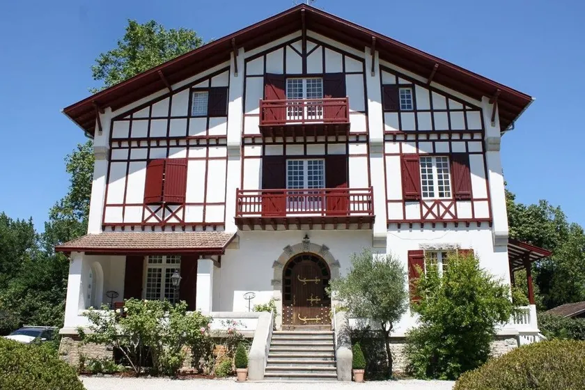 Manoir Mer et Lacs - Nine Bedroom Villa, Sleeps 18 - Image 1