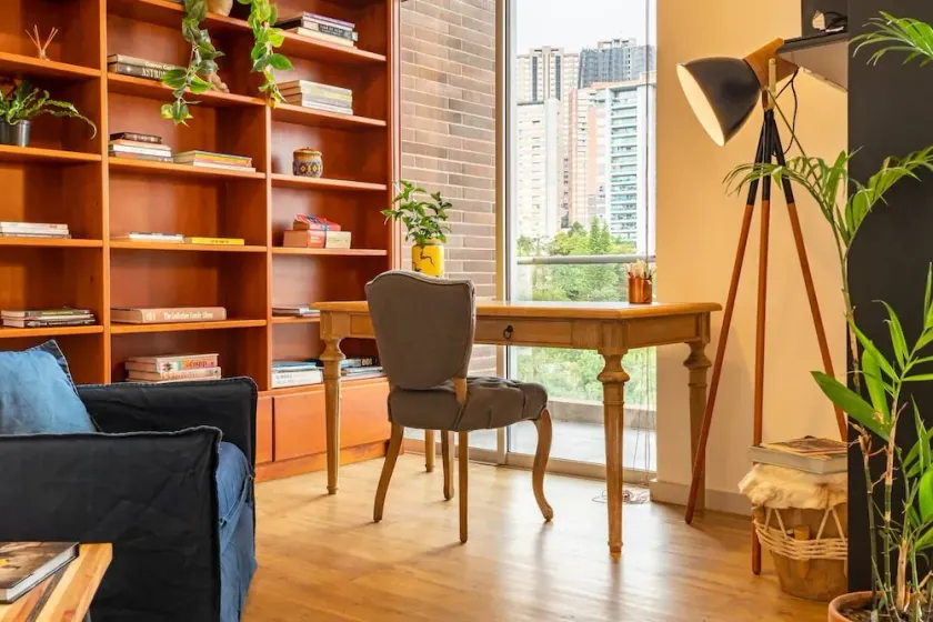 Spacious Poblado Apt on 22nd floor w/ breathtaking views of the city & mountains - Image 1