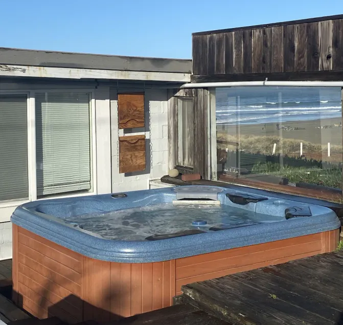 Ocean Front / badekar / Hot Rock Sauna / Kæledyr / 2 NGT min / adgang for kørestolsbrugere. - Image 1