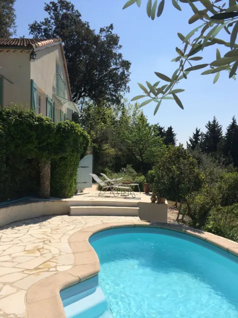 Charmante villa à Claviers avec piscine privée et vue imprenable - Image 1