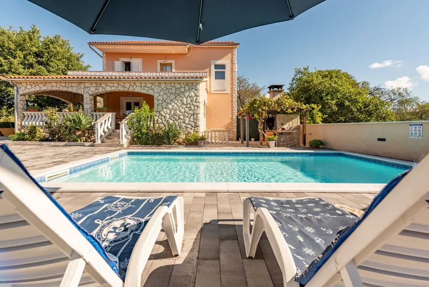 Ferienhaus Laetitia mit Pool - Image 1