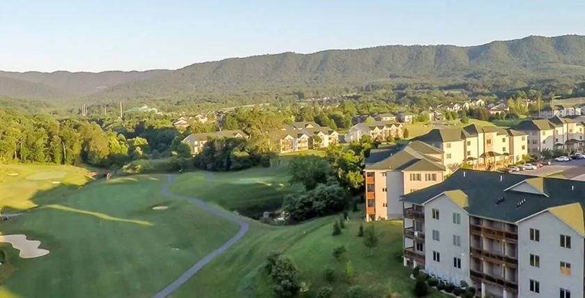 LAST MINUTE RATE 2 bdr, 2 baths, golf, spa, water park in VA, Sept26-Oct3 2026. - Image 1