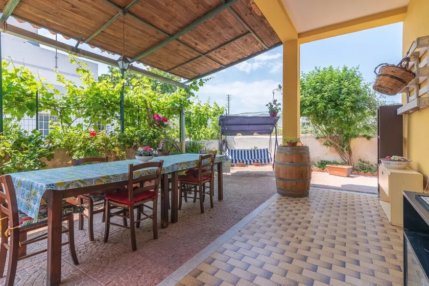 Ferienhaus 'Casale Siculo' mit WLAN, Garten und Terrasse - Image 1