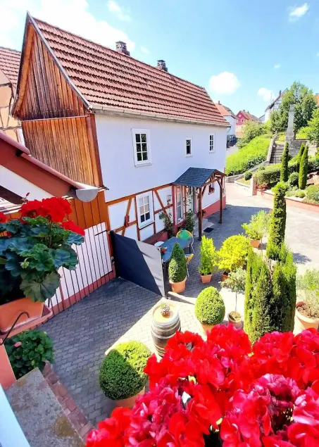 Small, narrow, lovingly renovated half-timbered house in the heart of Waldhessen - Image 1