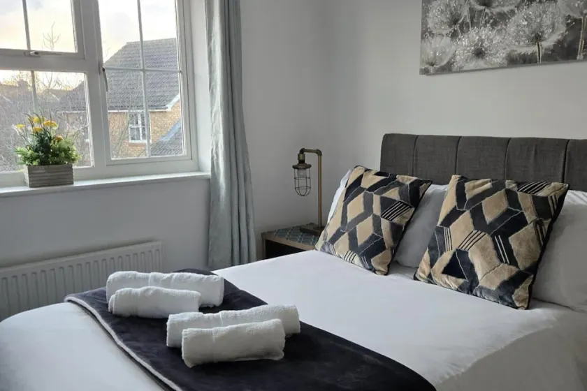 Garden - Pets - Parking - Wifi - Sleeps 2 - Image 1