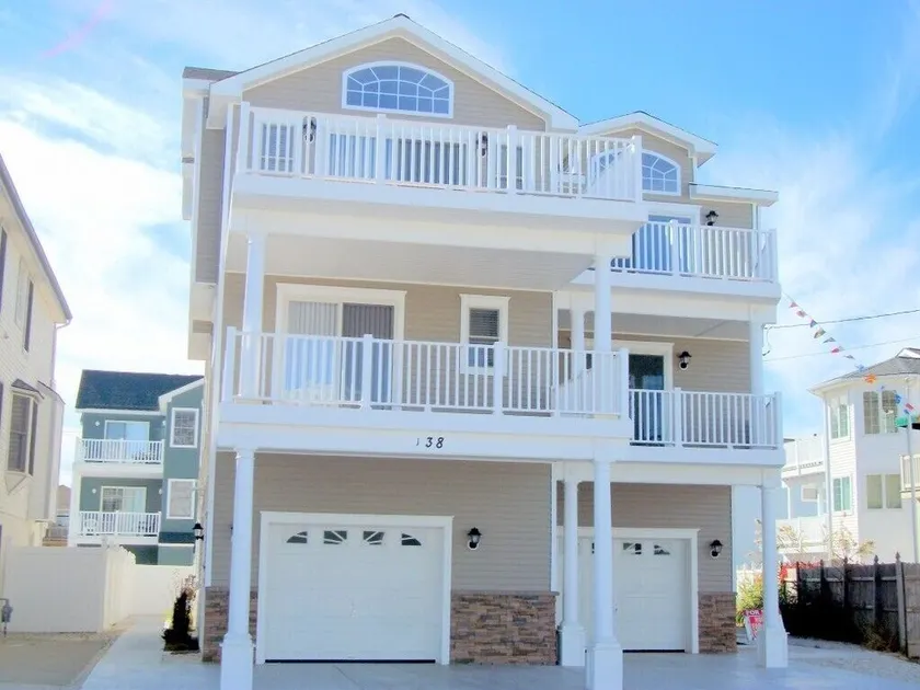 Heart of Sea Isle!! Everything you need for your family vacation - Image 1