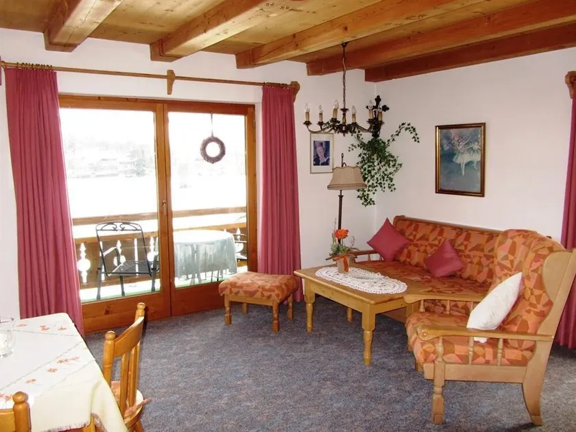 Vacation apartment Edelweiss - Guesthouse Schönblick - Image 1