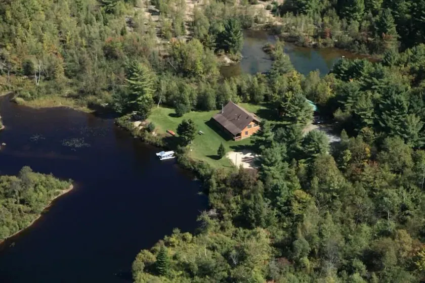 Ultimative Privatsphäre ~ NW Adirondack Region, Blockhütte, 16 Hektar ~ Inklusive Kajaks! - Image 1